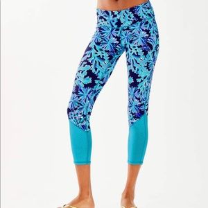 SOLD!  Lilly Pulitzer Luxletic Weekender Leggings